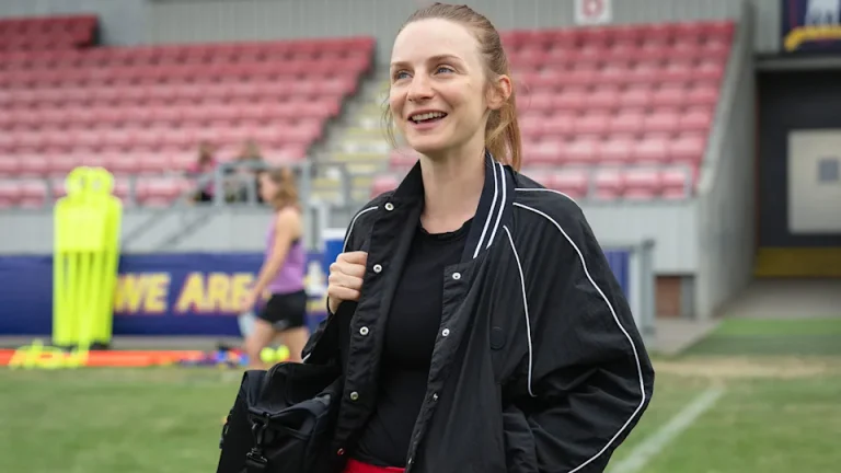Ted Lasso Season 4 Episode 3 Recap – Lady Greyhounds coach on the football field